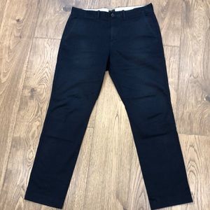 J. Crew 770™ Navy Straight-fit pant in Broken-in chino 31x30